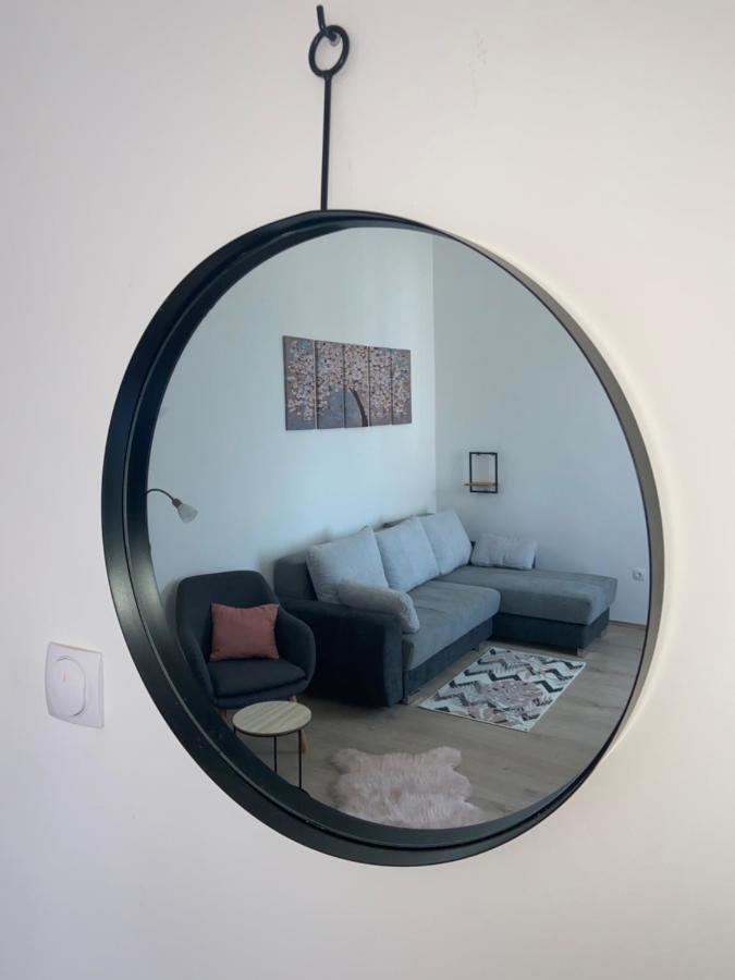 Rad-Var Apartmanhaz Έγκερ Εξωτερικό φωτογραφία