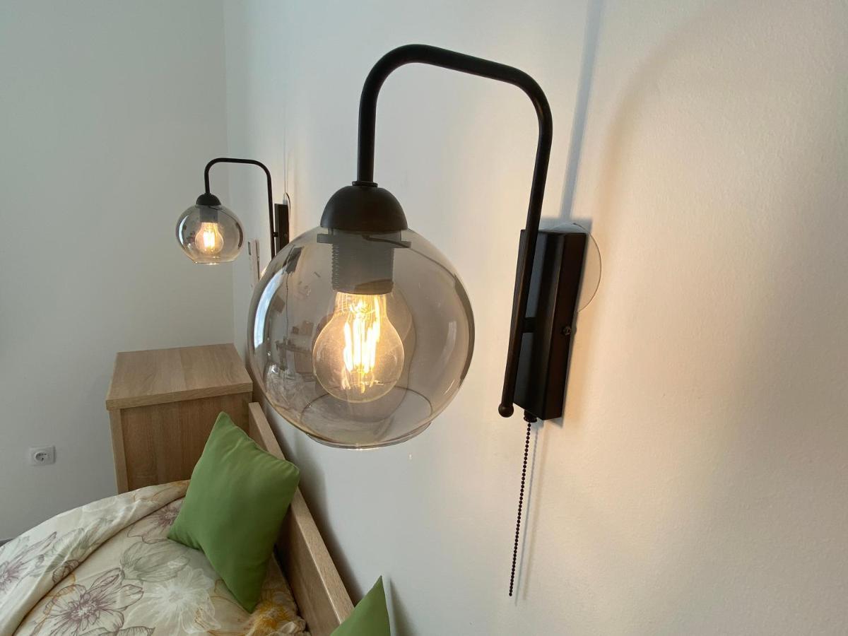 Rad-Var Apartmanhaz Έγκερ Εξωτερικό φωτογραφία